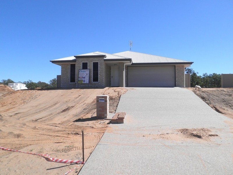 37 Cypress Pines Drive, Miles QLD 4415