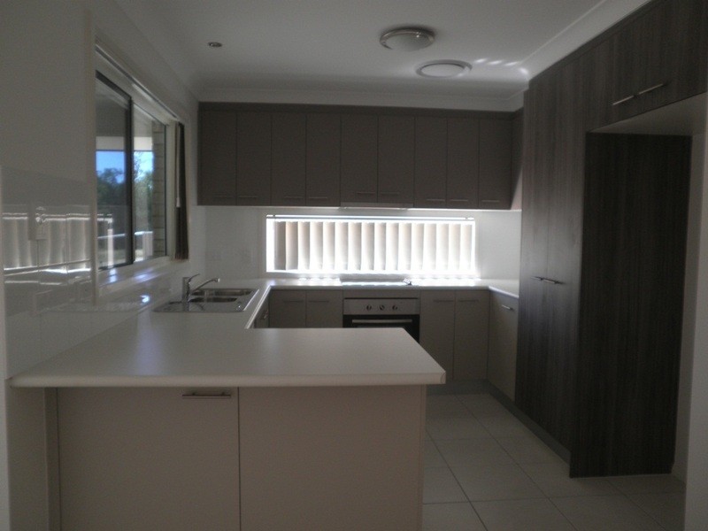 37 Cypress Pines Drive, Miles QLD 4415