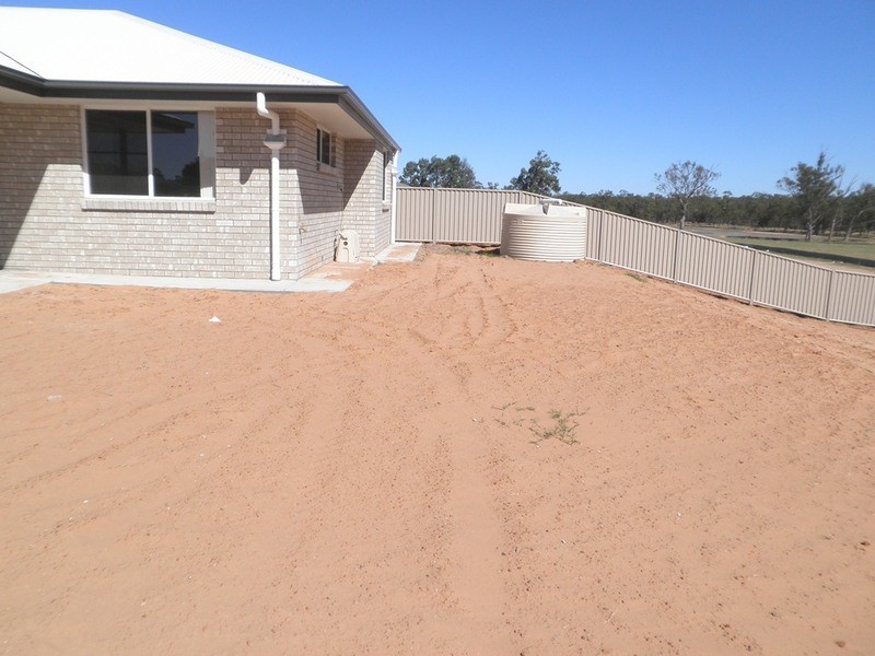 37 Cypress Pines Drive, Miles QLD 4415