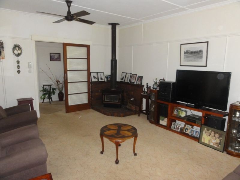 85 High Street, Jandowae QLD 4410