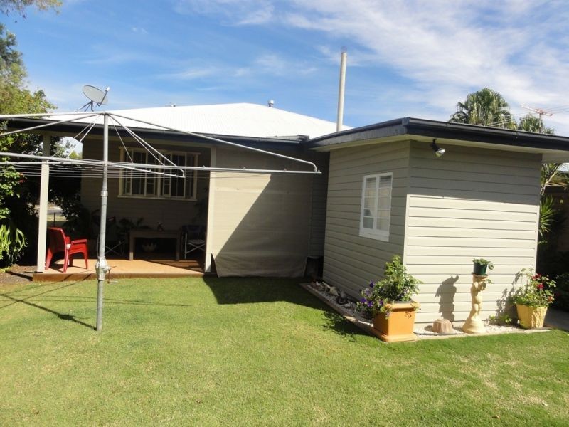 85 High Street, Jandowae QLD 4410