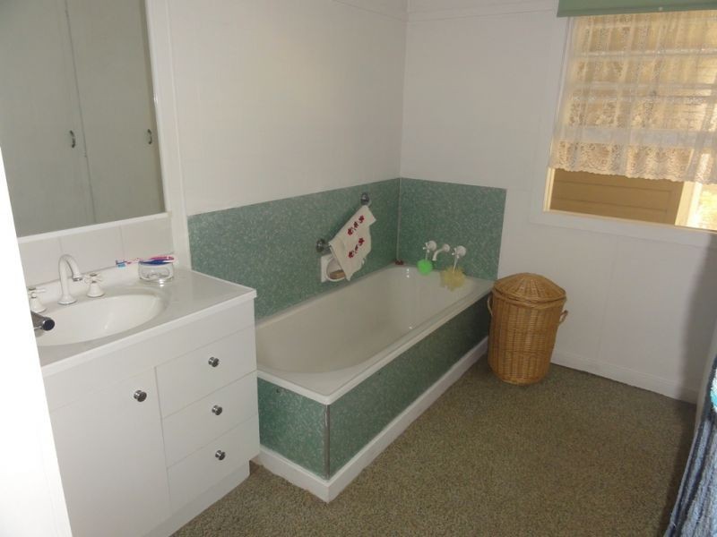 85 High Street, Jandowae QLD 4410