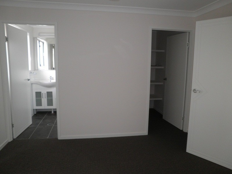 2/63 Gaske Lane, Chinchilla QLD 4413