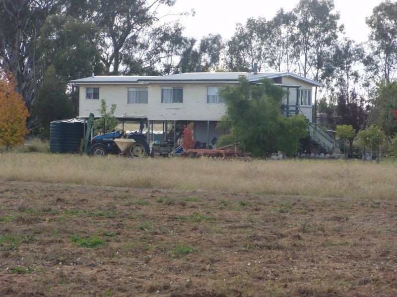 446 Holmes Road, Chinchilla QLD 4413