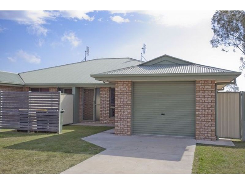 2/107 Zeller Street, Chinchilla QLD 4413