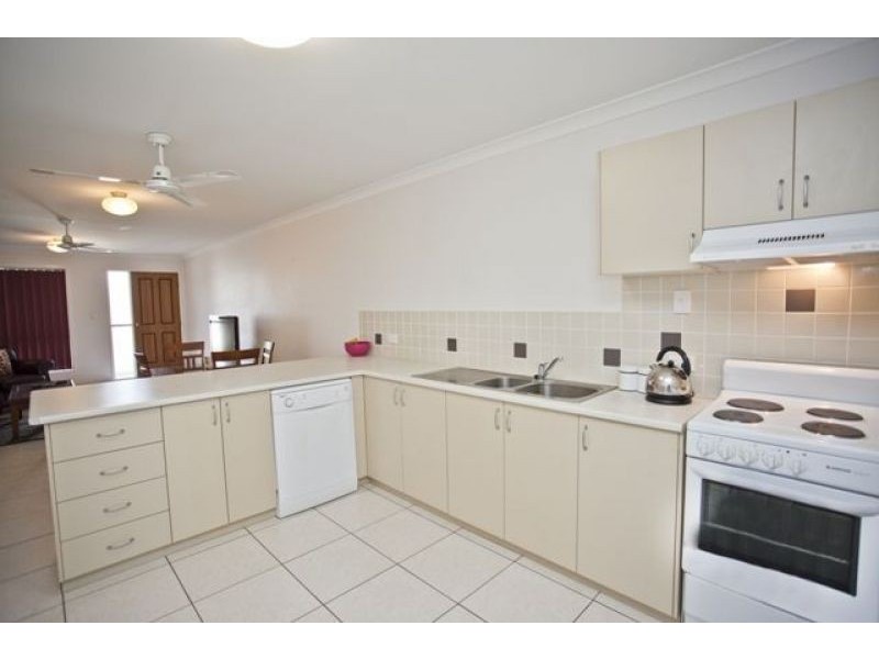 2/107 Zeller Street, Chinchilla QLD 4413