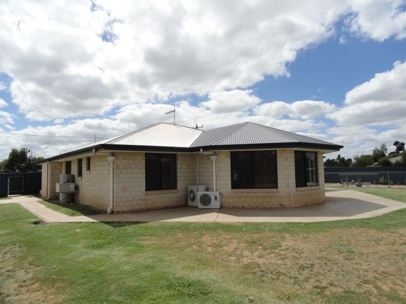 48 Ainsworth Street, Chinchilla QLD 4413