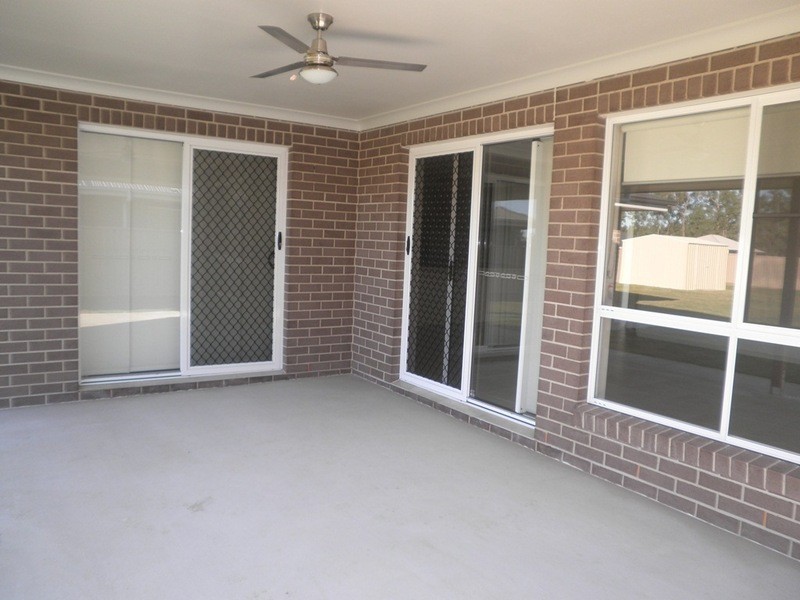 18 Cypress Pines Drive, Miles QLD 4415