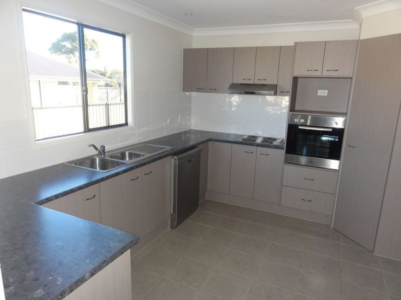 6 Henry Court, Tara QLD 4421