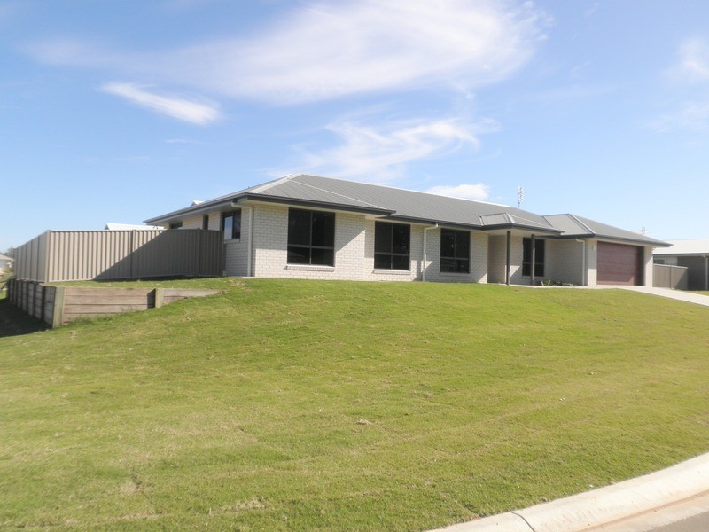 106 Cypress Pines Drive, Miles QLD 4415
