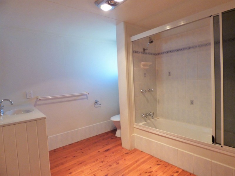 87 Middle Street, Chinchilla QLD 4413