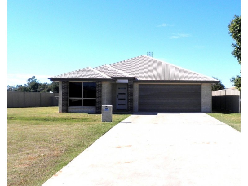 23 Price Street, Chinchilla QLD 4413