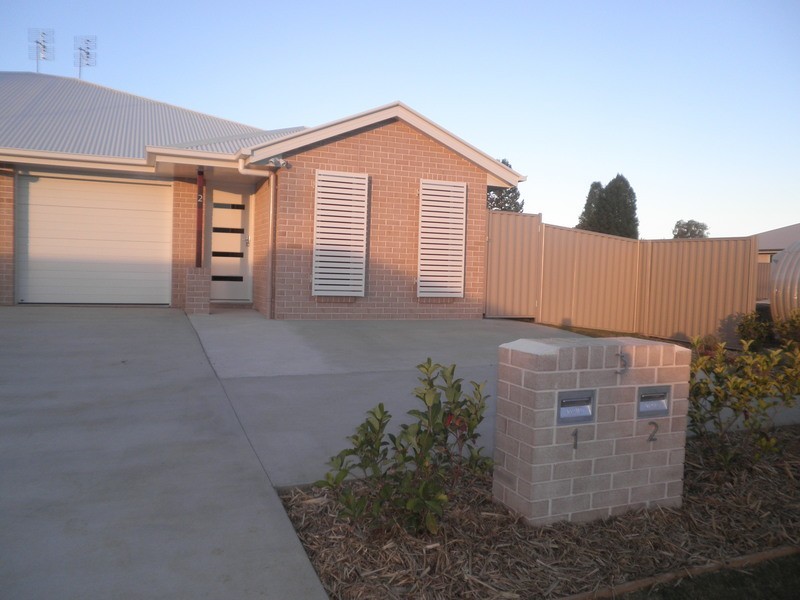 2/3 Platz Street, Chinchilla QLD 4413