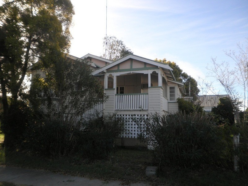 47 Marion Street, Miles QLD 4415