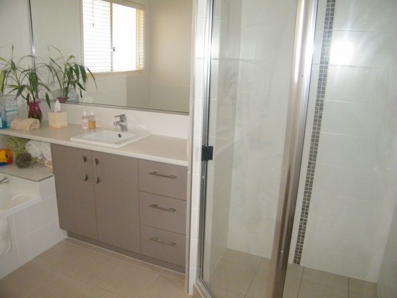 16 Jimbour Street, Jandowae QLD 4410