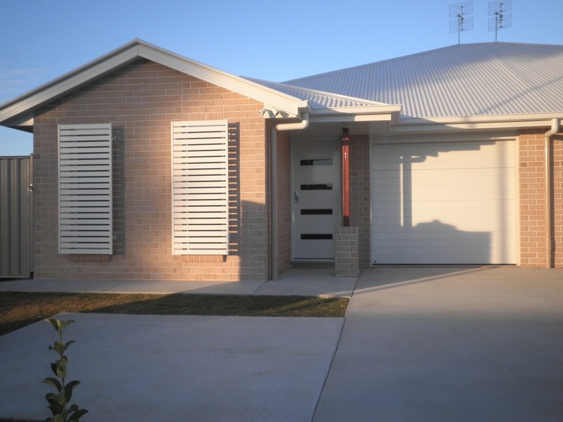 1/3 Platz street, Chinchilla QLD 4413