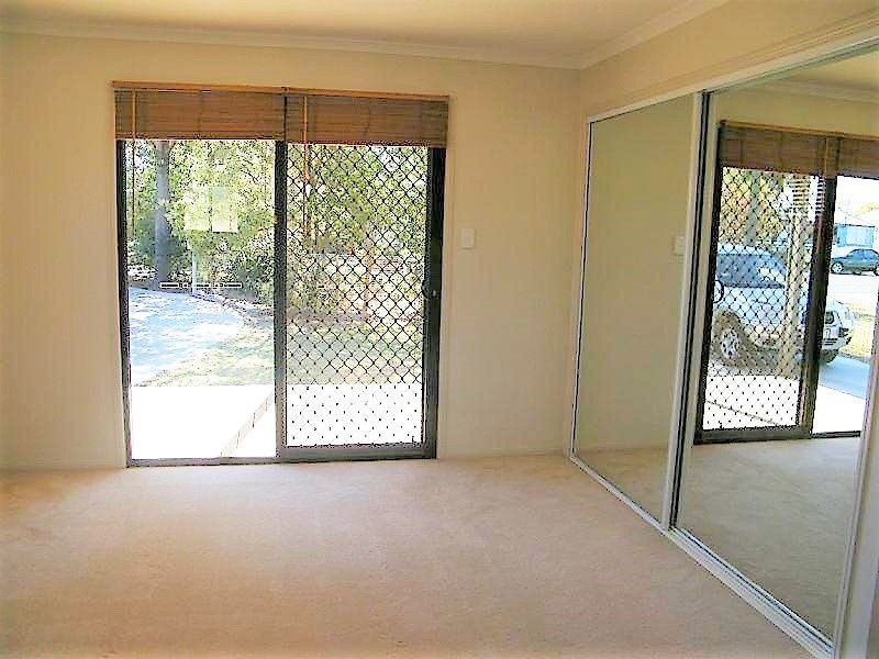 Cul De Sac Living In Covington Street, Chinchilla QLD 4413