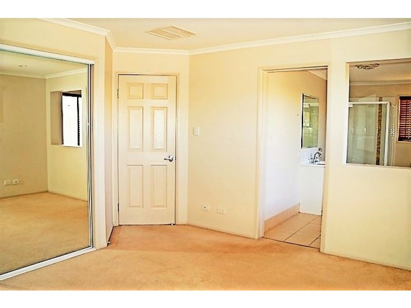 Cul De Sac Living In Covington Street, Chinchilla QLD 4413