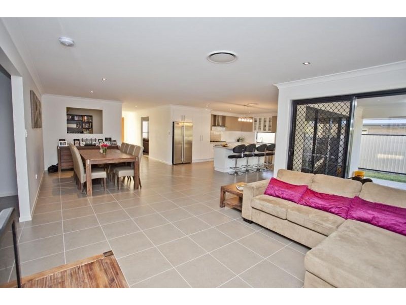 11 Skewis Street, Chinchilla QLD 4413