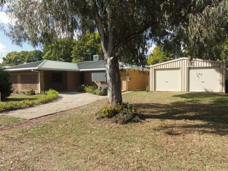 35 Atkins Street, Chinchilla QLD 4413