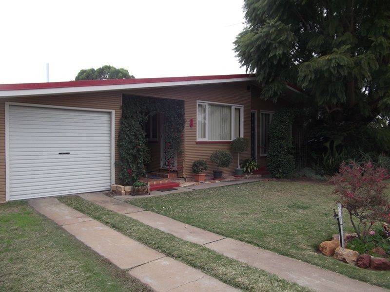 8 Heeney Street, Chinchilla QLD 4413