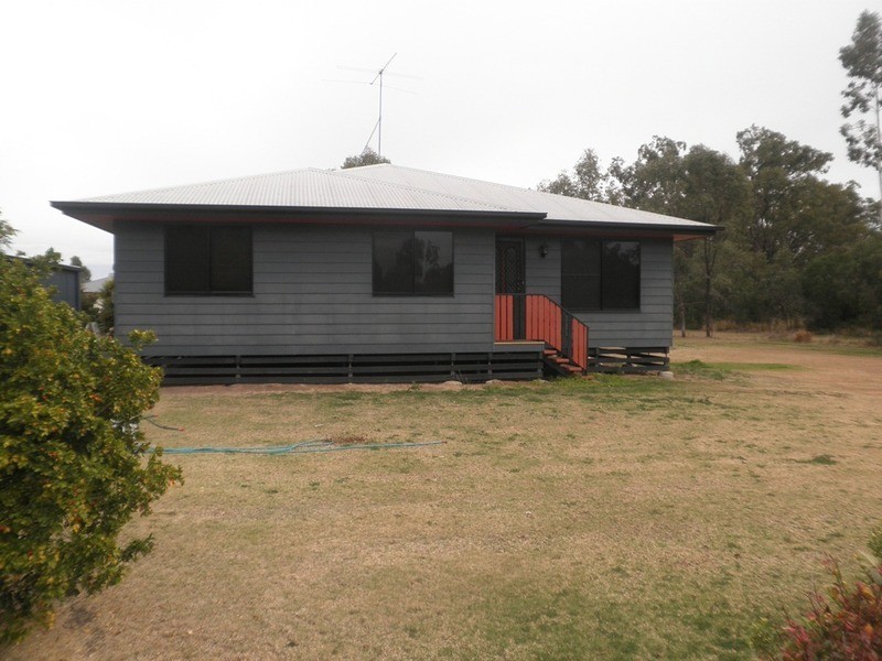 24 Kurtz Street, Chinchilla QLD 4413