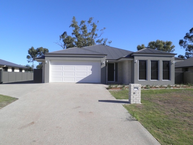 6 Layne Crescent, Chinchilla QLD 4413