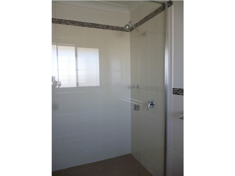 11 Cypress Pines Drive, Miles QLD 4415