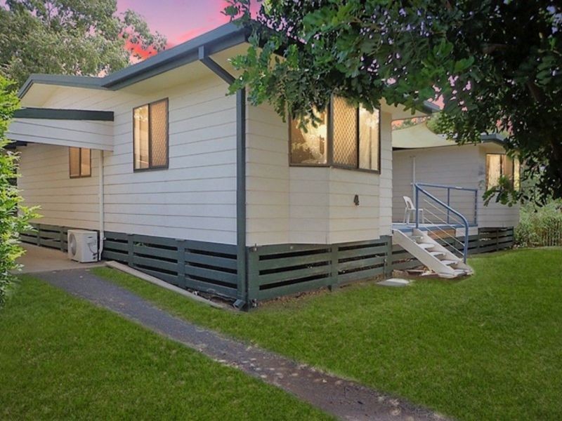 4 Bell Street, Chinchilla QLD 4413