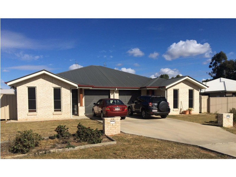 1 & 2/38 Gormleys Road, Chinchilla QLD 4413