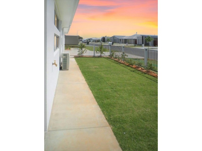 1/22 Ellem Drive, Chinchilla QLD 4413