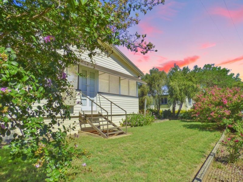 1 Atkins Street, Chinchilla QLD 4413