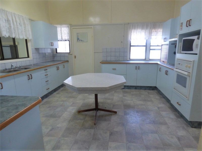 1 Atkins Street, Chinchilla QLD 4413