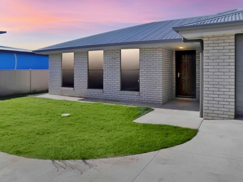 53a 53b Gaske Lane, Chinchilla QLD 4413