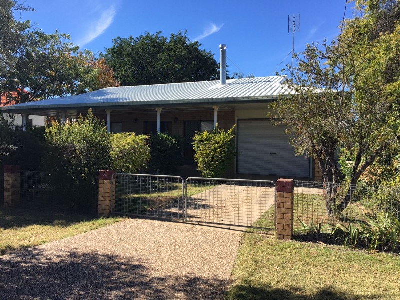 17 Claydon Street, Chinchilla QLD 4413