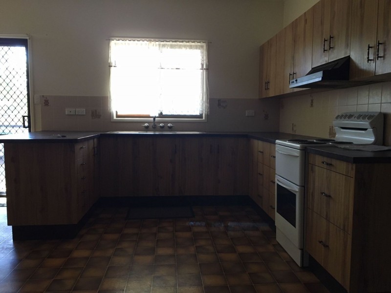 17 Claydon Street, Chinchilla QLD 4413