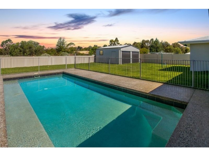 5 Parker Place, Chinchilla QLD 4413