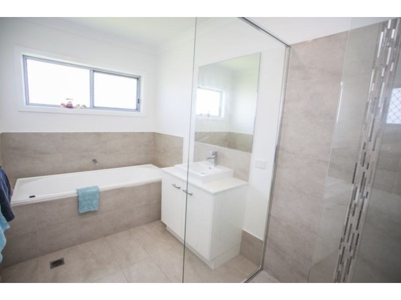 5 Parker Place, Chinchilla QLD 4413