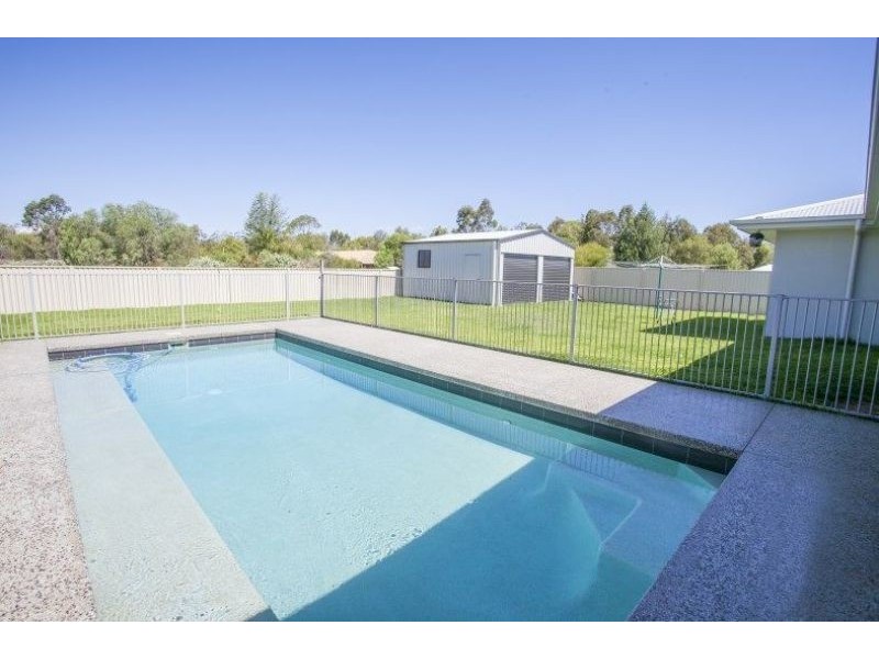 No. 5 No 5 Parker Place, Chinchilla QLD 4413