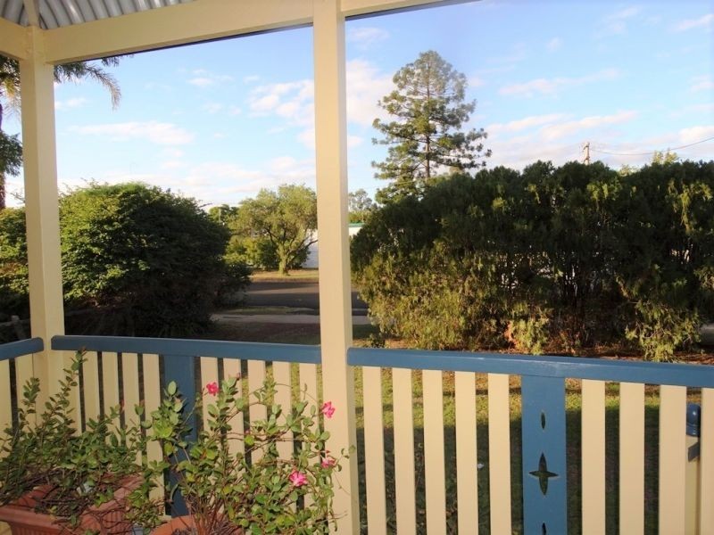 78 High Street, Jandowae QLD 4410