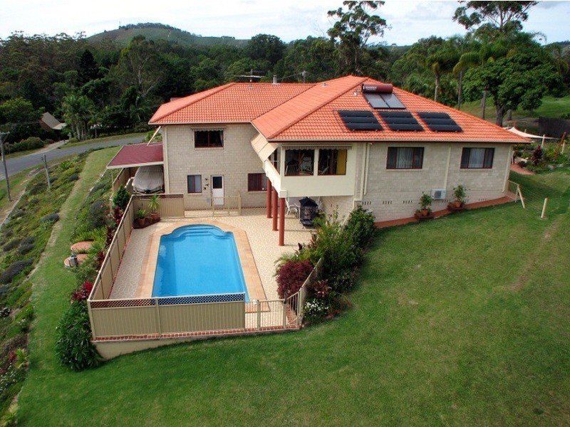 17 Gresham Drive, Woolgoolga NSW 2456