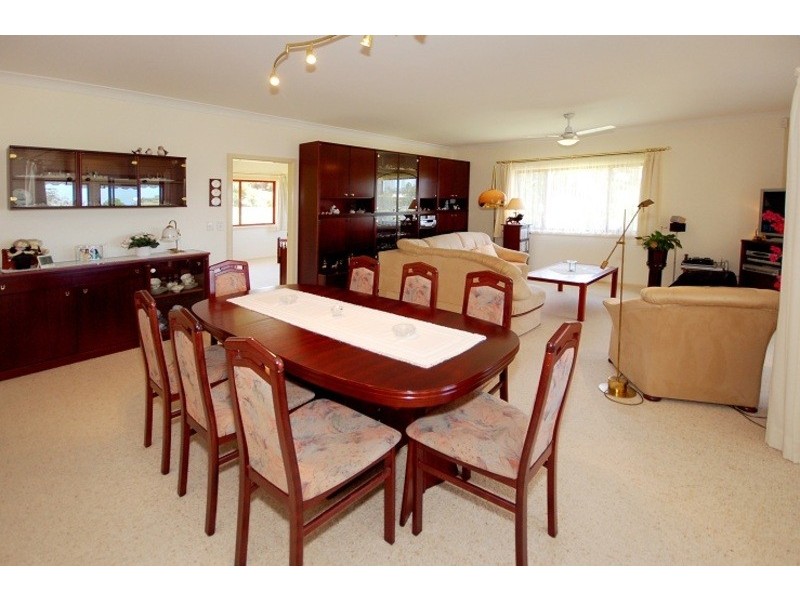 17 Gresham Drive, Woolgoolga NSW 2456