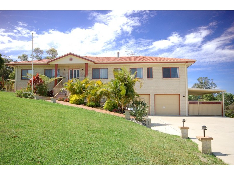 17 Gresham Drive, Woolgoolga NSW 2456