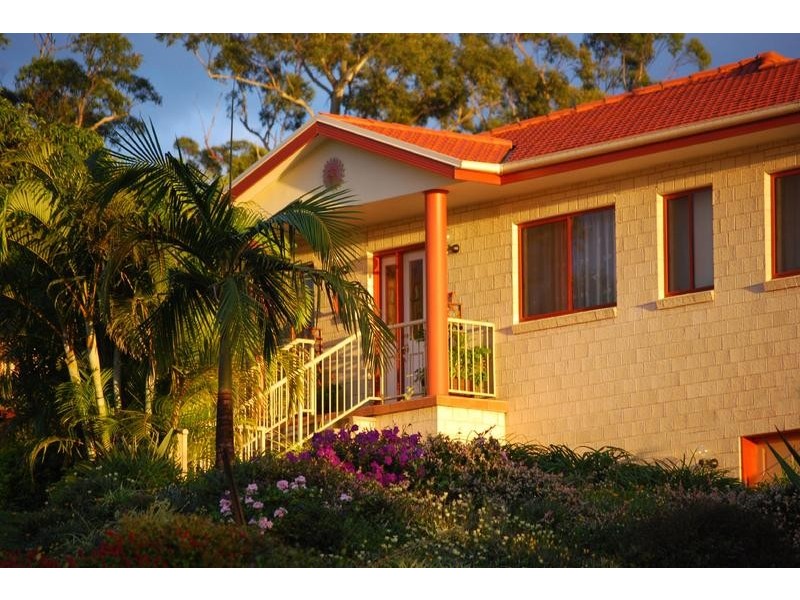 17 Gresham Drive, Woolgoolga NSW 2456