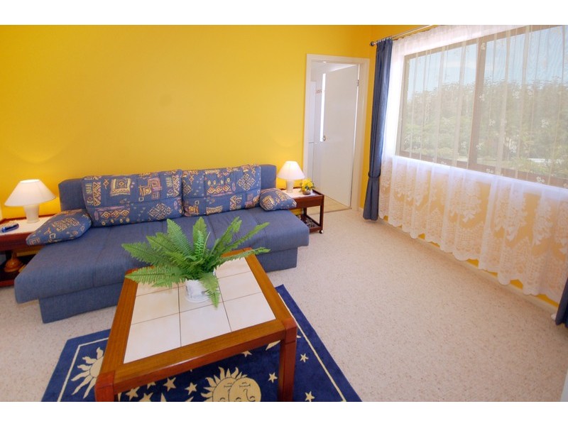 17 Gresham Drive, Woolgoolga NSW 2456