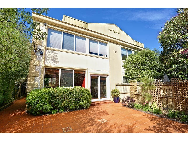 2/300 Grange Road, Ormond VIC 3204