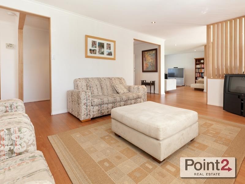 23 Barton Drive, Mount Eliza VIC 3930