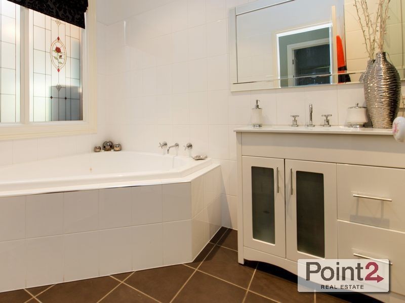 74 Station Street, Mount Eliza VIC 3930