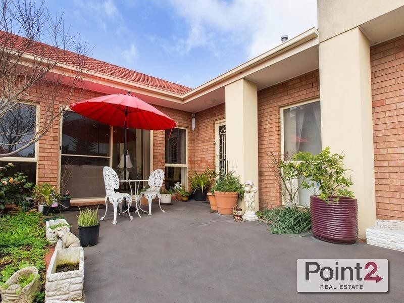 2/7 Mena Street, Frankston VIC 3199