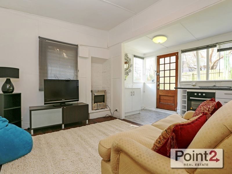 32 Mountain View Road, Mount Eliza VIC 3930